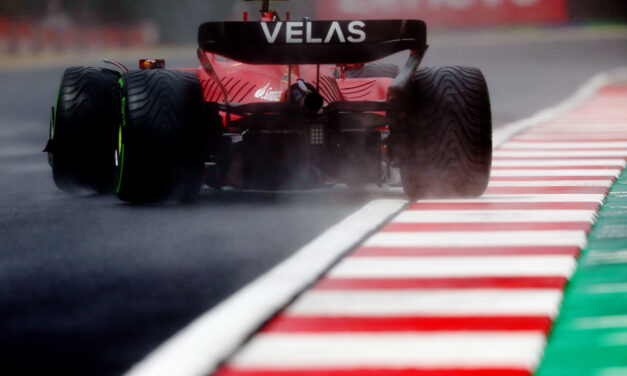 Scelta strategica con Leclerc, Ferrari non ha problemi agli scarichi del motore