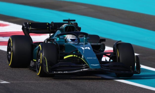 Alonso ha testato il servosterzo 2023 della Aston Martin