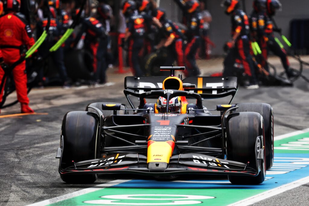 Pirelli C1 Tyres, SpanishGP, Red Bull RB19, Max Verstappen