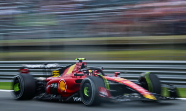 Carlos Sainz slightly “baffled” with Ferrari early pace in Monza