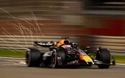 Qualifiche Bahrain: Verstappen riparte dalla pole, ma la Ferrari è vicina