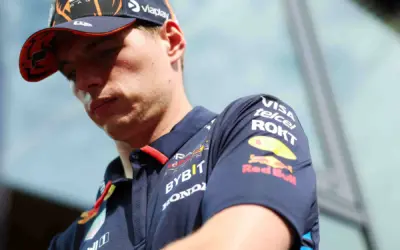 Verstappen denies sim racing “ban” on F1 weekends